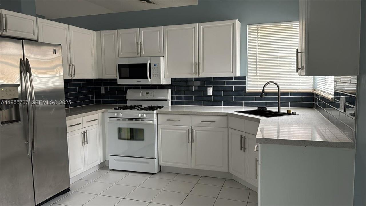 13773 Northwest 22nd Street - Photo 2 of 16