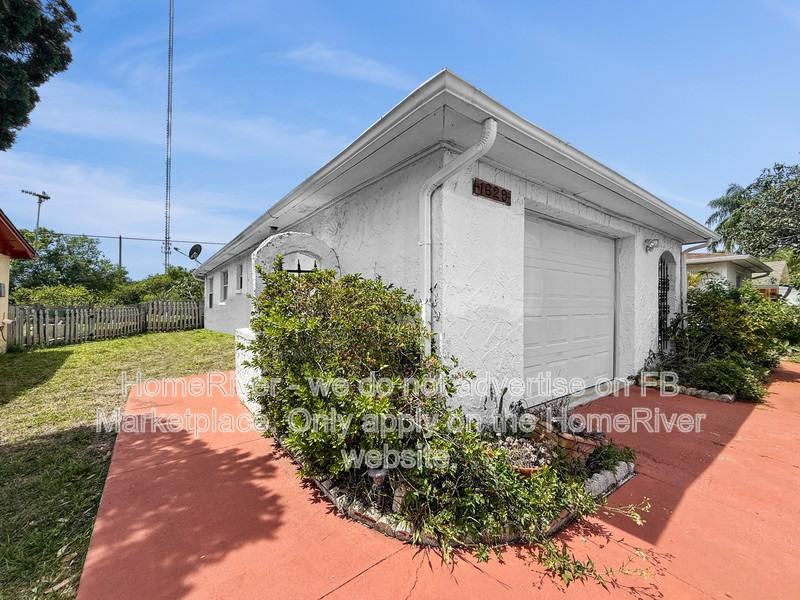 1629 Dartmouth Dr - Photo 2 of 23