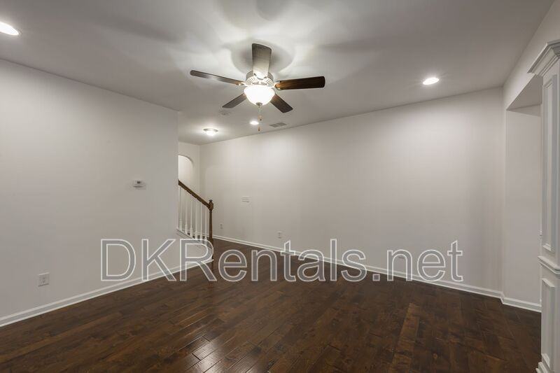 2341 Attewood Dr - Photo 6 of 30