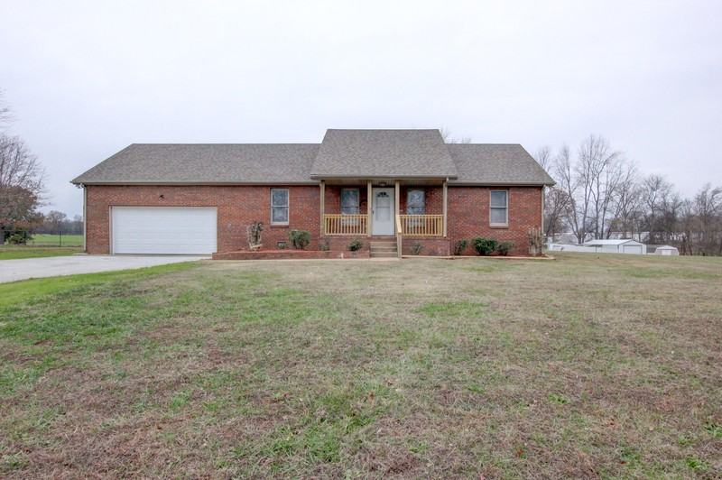 2481 Clarksville Rd - Photo 4 of 50