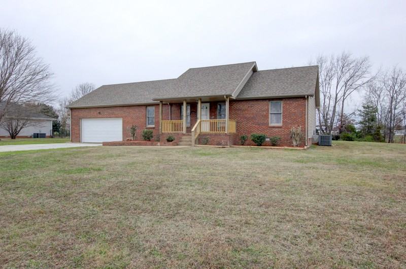 2481 Clarksville Rd - Photo 6 of 50