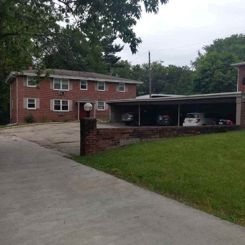 1405 S Taylor St - Photo 2 of 12
