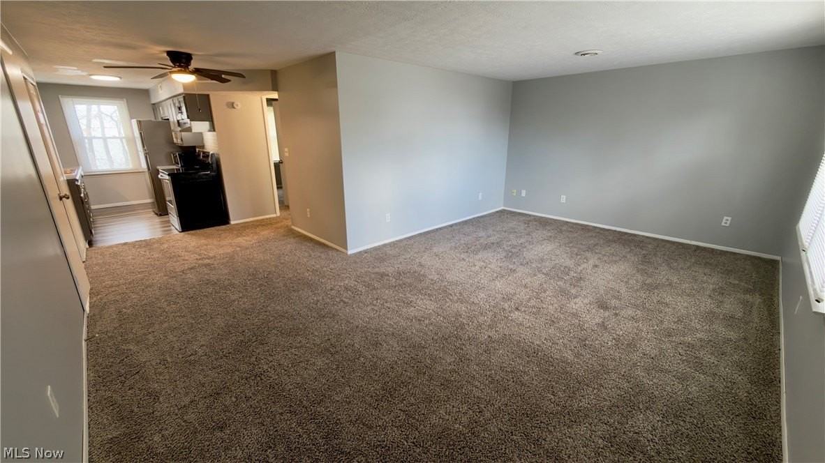 4780 Pinoak Dr - Photo 5 of 27