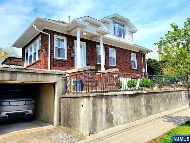 175 Jefferson St - Photo 3 of 27