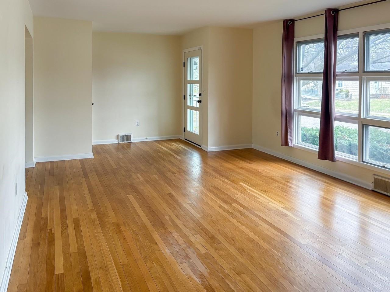 38 Marshall Dr - Photo 5 of 39