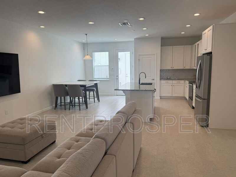 13925 Easdale Aly - Photo 5 of 15