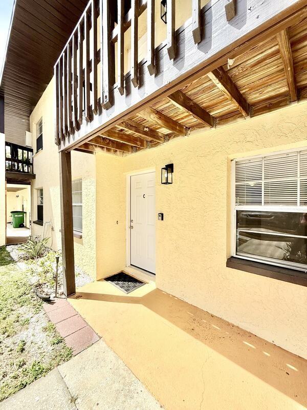 380 2nd Ave N - Photo 4 of 42