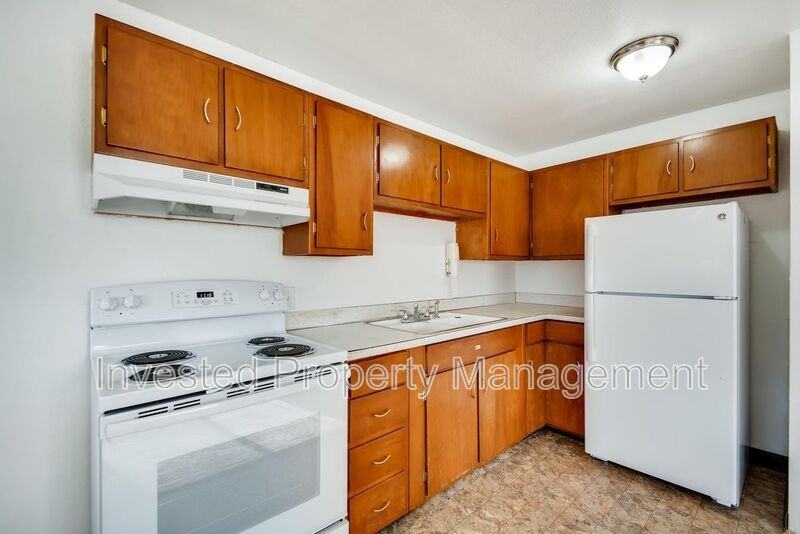 257 E Powers Ave #3 - Photo 2 of 11