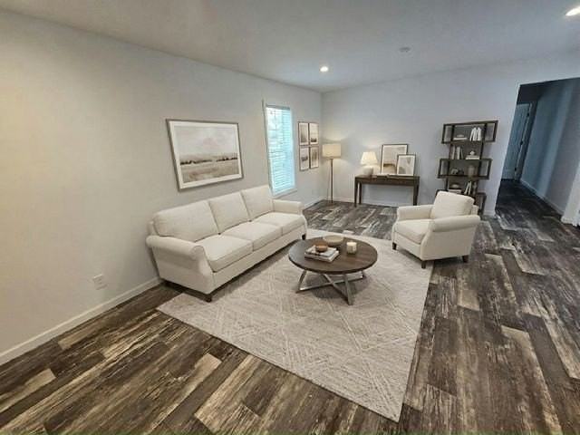 314 Oak Ln #104 - Photo 3 of 5