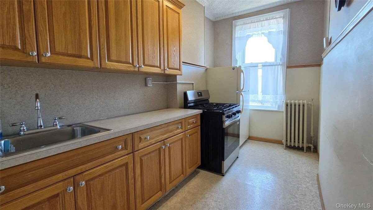 6024 70th Ave - Photo 2 of 11