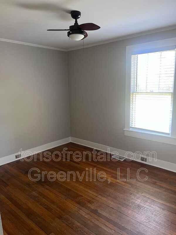 205 Thackston St - Photo 2 of 14