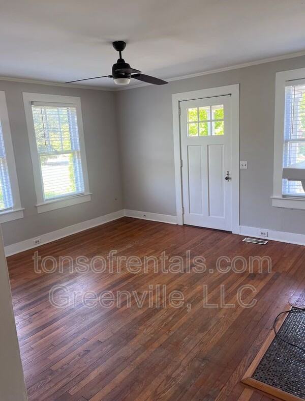 205 Thackston St - Photo 4 of 14