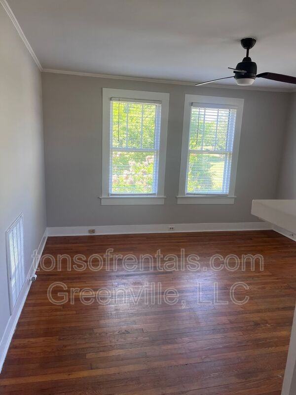 205 Thackston St - Photo 6 of 14