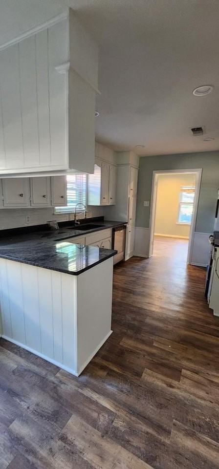 2829 Metz Dr - Photo 4 of 22