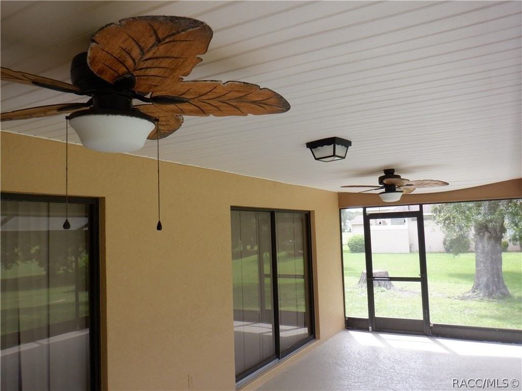 335 E Falconry Ct - Photo 6 of 29