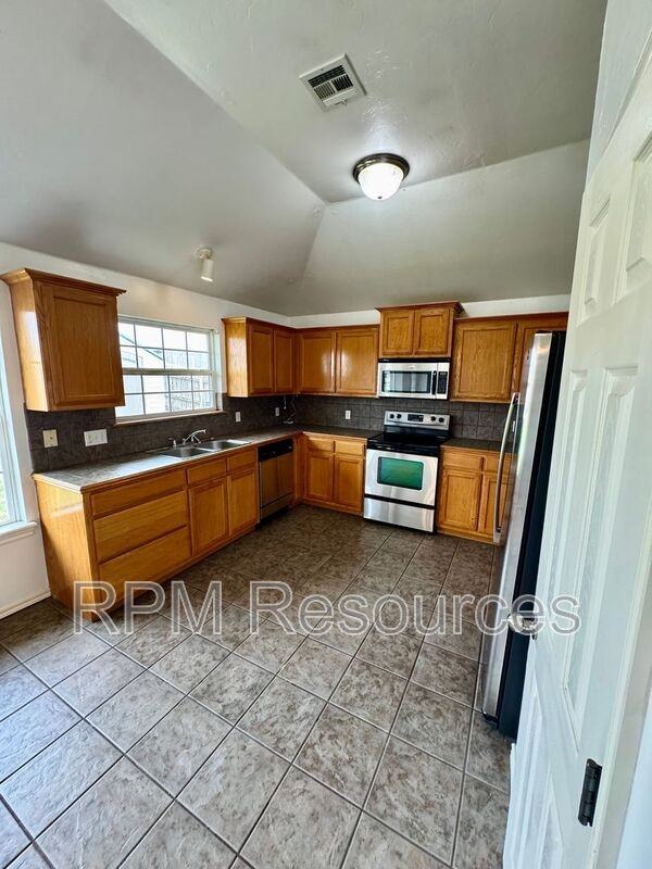 2315 Box Turtle Way - Photo 7 of 21