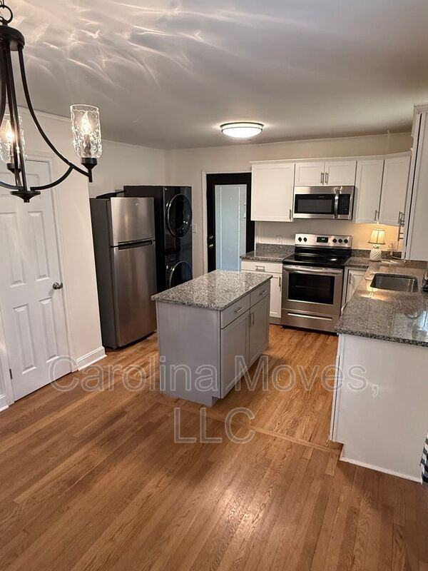 104 Brookforest Dr - Photo 4 of 16