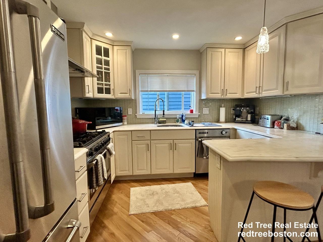 329 W 4th St - Photo 2 of 19