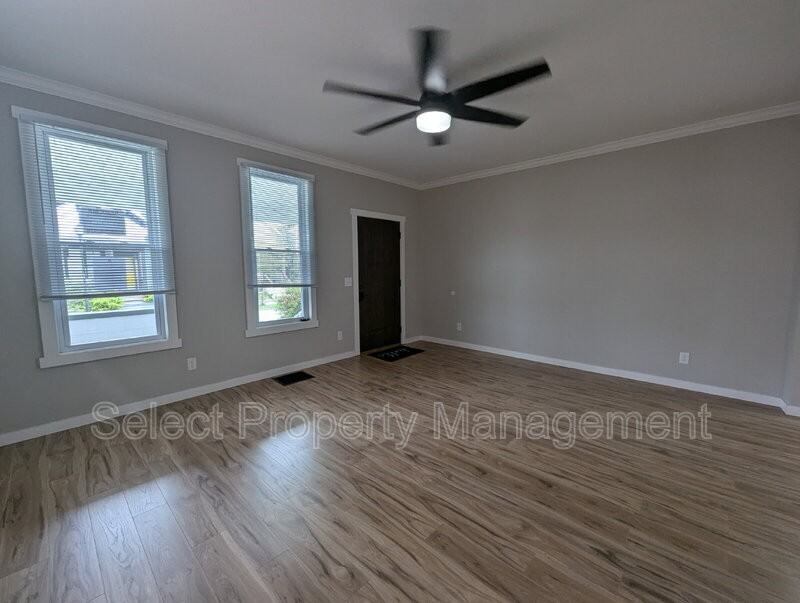 603 Lavina St - Photo 5 of 25