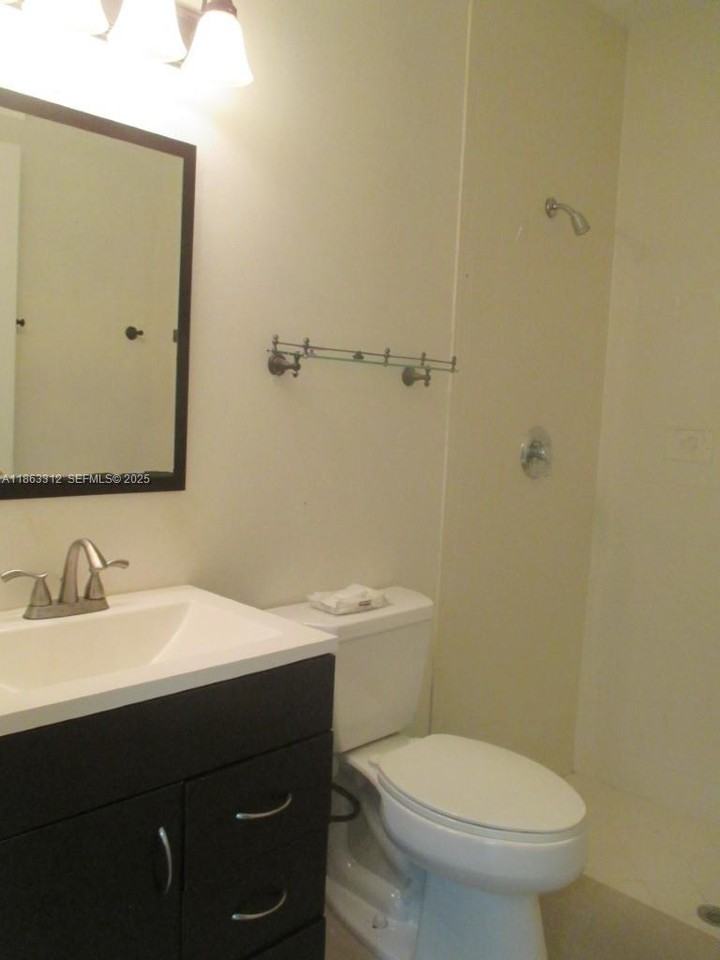 16835 Southwest 49th Court #0 - Photo 4 of 7