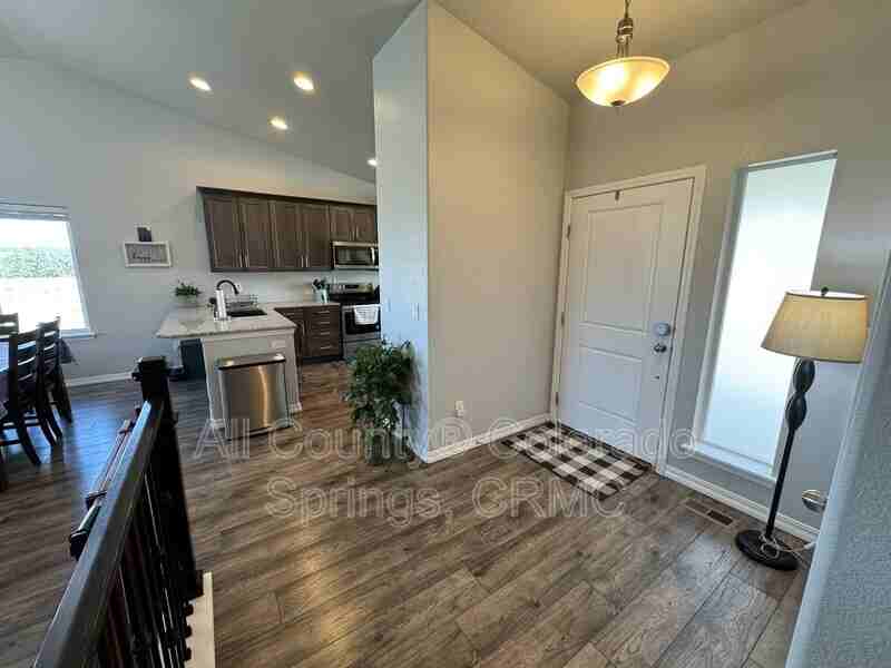 11086 Deer Feather Dr - Photo 2 of 31