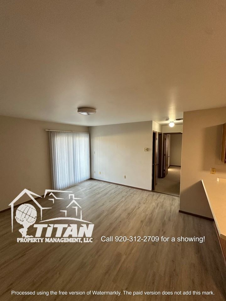 N7361 Spring St, Fond du lac - Photo 4 of 9