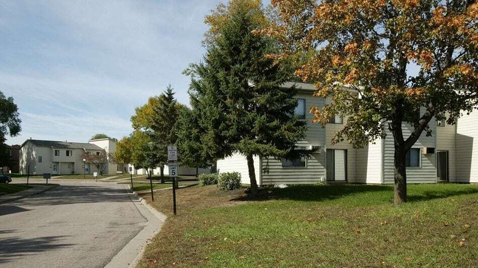 Victoria Townhomes - Photo 5 of 21