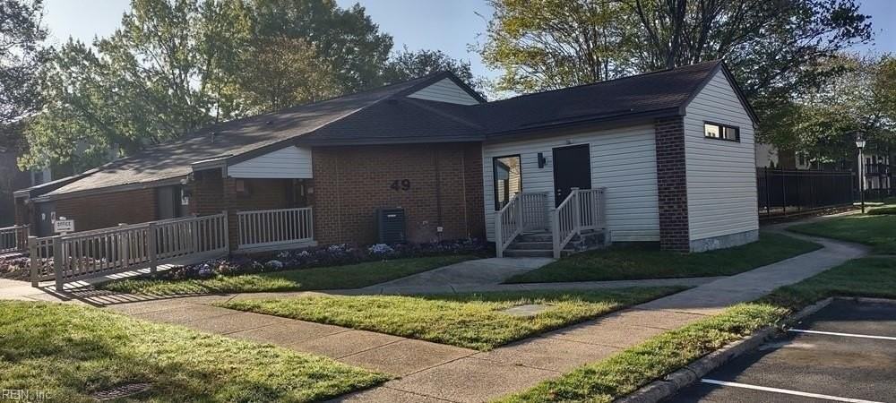 102 Wells Ct - Photo 3 of 9