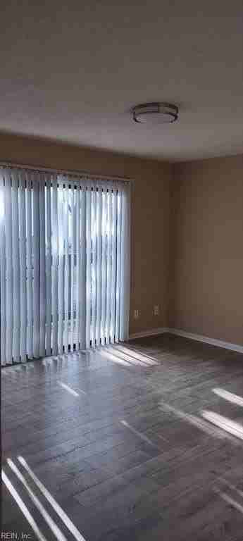 102 Wells Ct - Photo 4 of 9