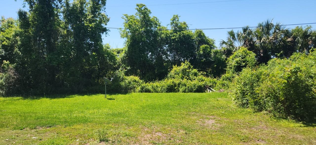 Oleander Drive, 407 - Photo 2 of 9