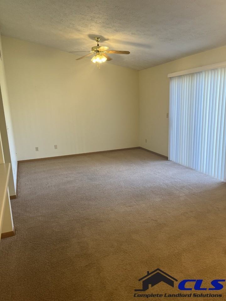 Anthony Square Carriage Homes - Photo 5 of 11