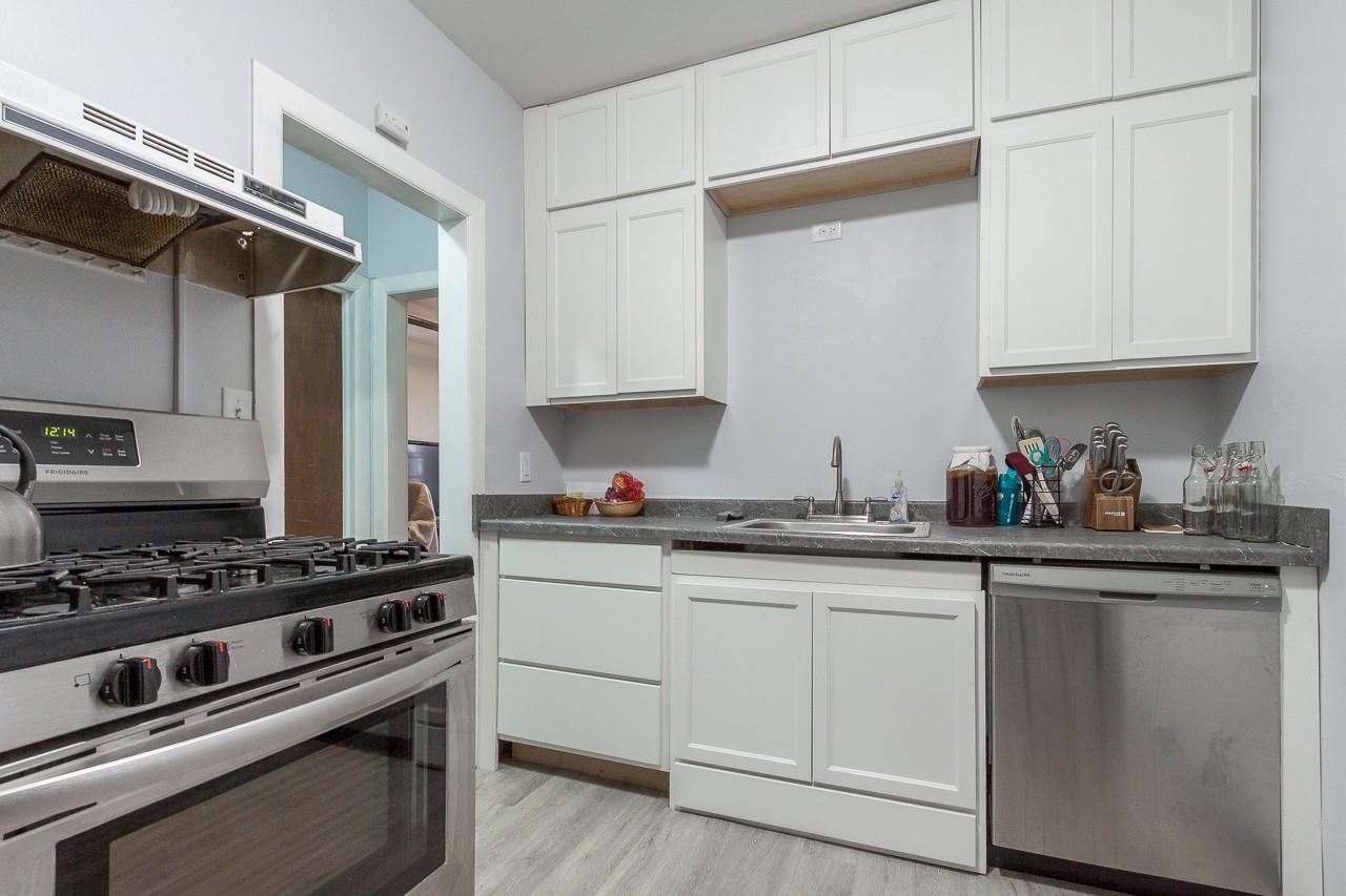 313 East Mifflin Street - Photo 7 of 13