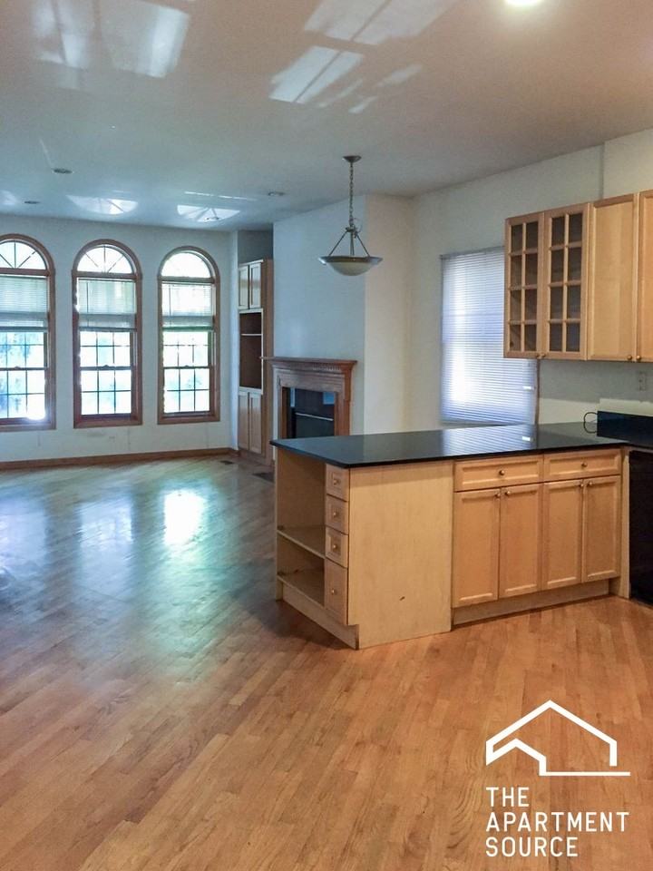 2737 N Wayne Ave #1N - Photo 2 of 7