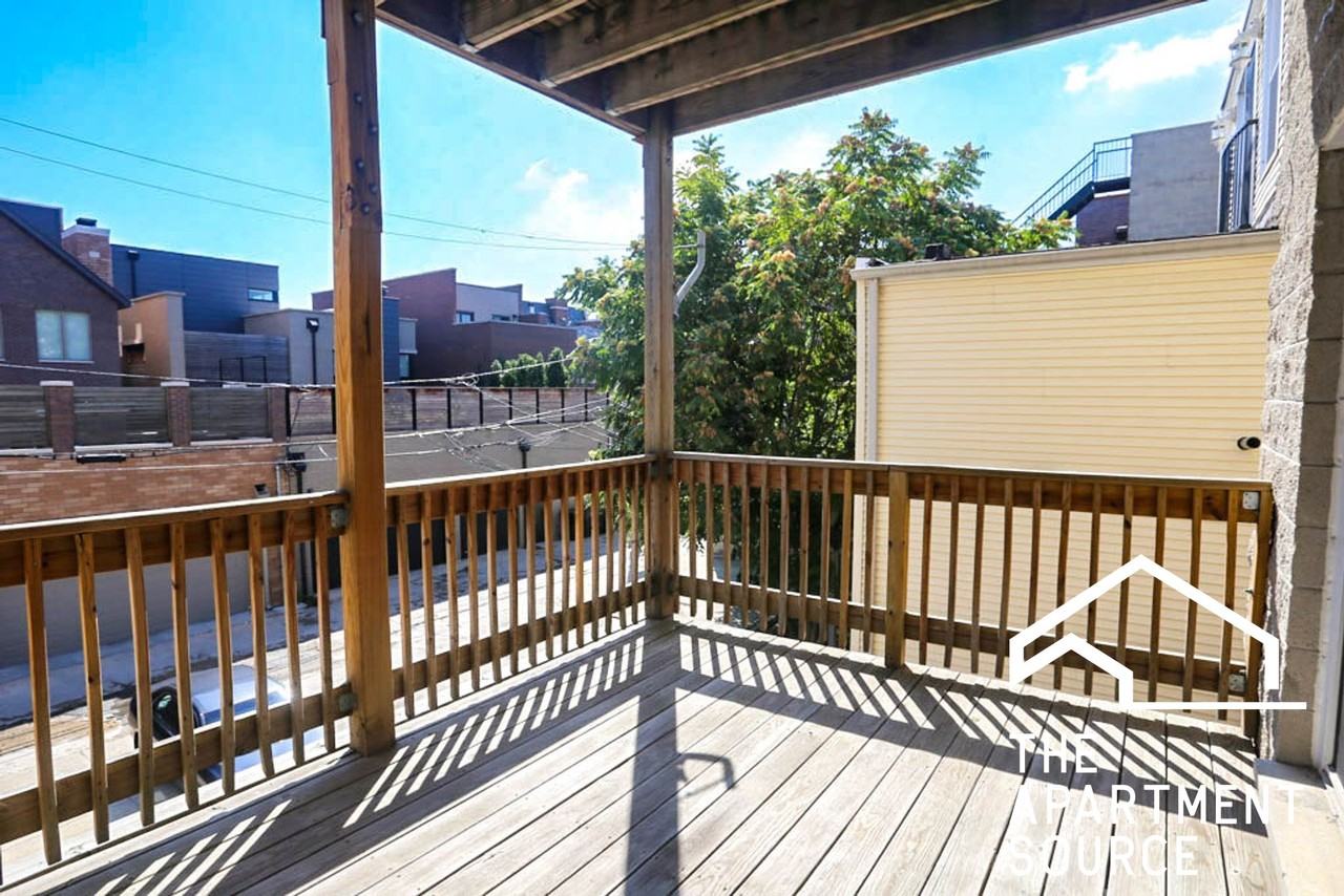 2737 N Wayne Ave #1N - Photo 4 of 7