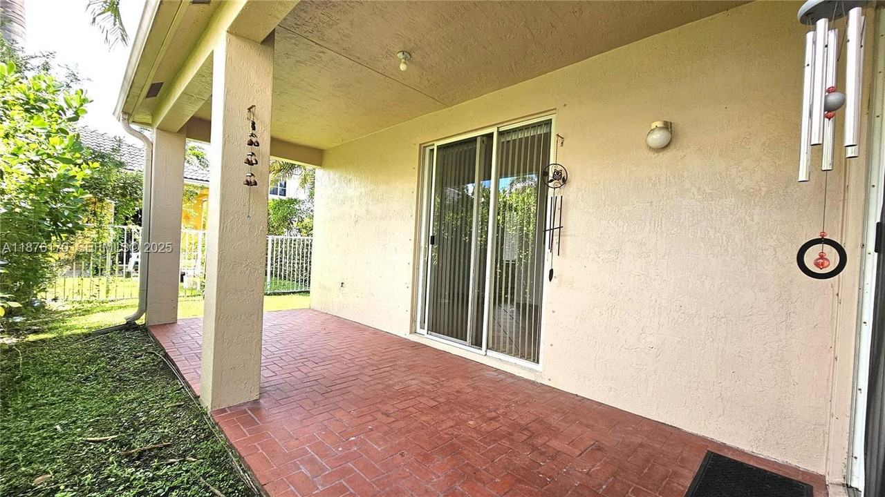 686 Conservation Drive - Photo 4 of 18