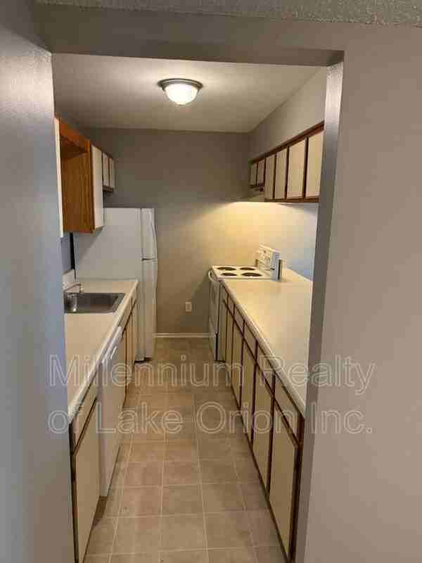 25 Louck St #5 - Photo 4 of 9