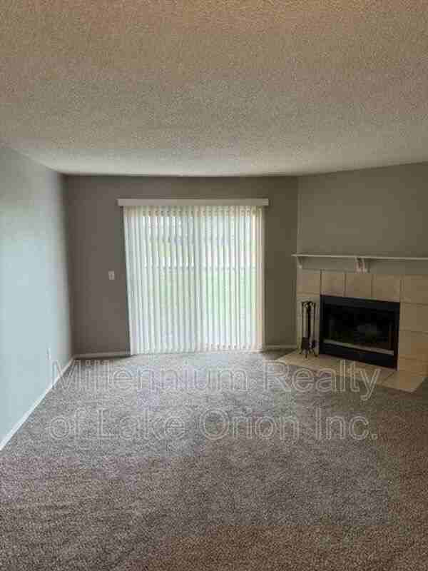 25 Louck St #5 - Photo 3 of 9