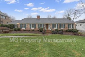 featured image of 4023 Arborway