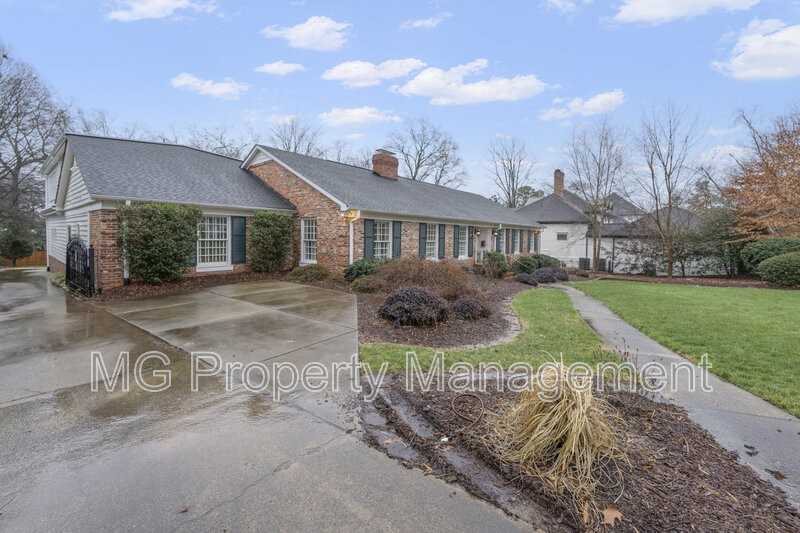 4023 Arborway - Photo 2 of 50