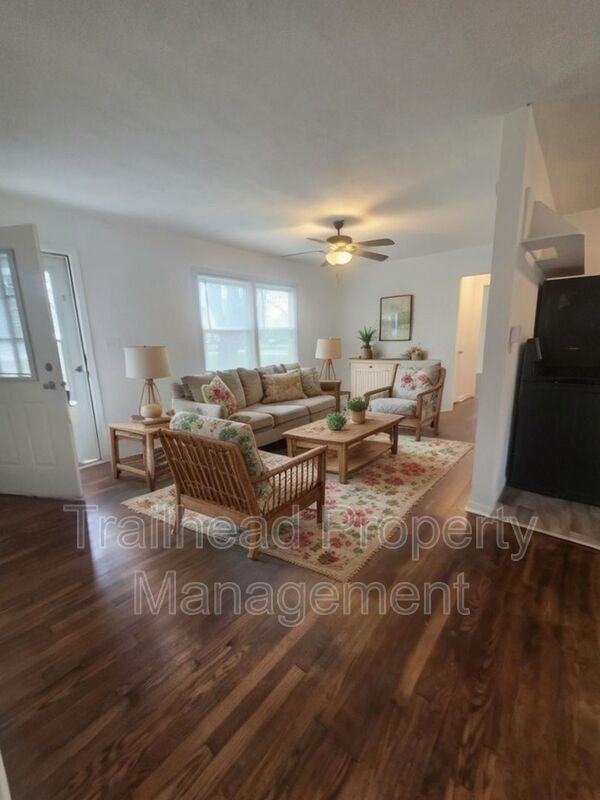 6714 Richmond Ave - Photo 2 of 19