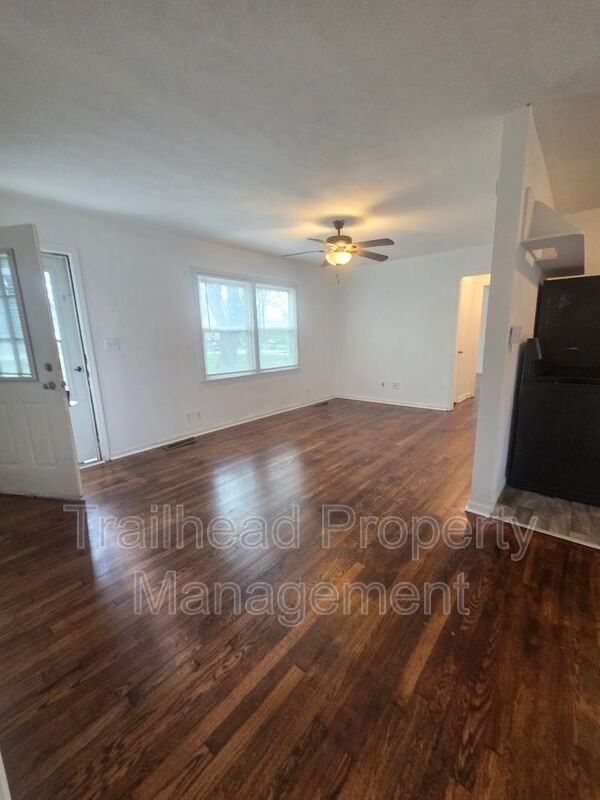 6714 Richmond Ave - Photo 6 of 19