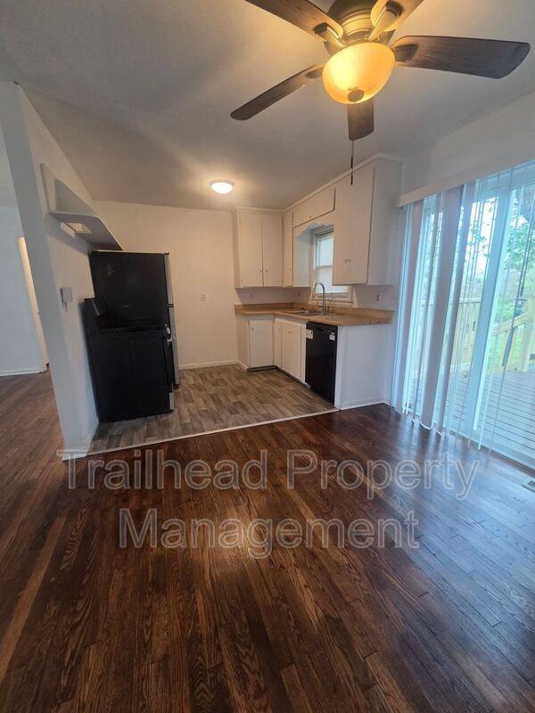 6714 Richmond Ave - Photo 7 of 19