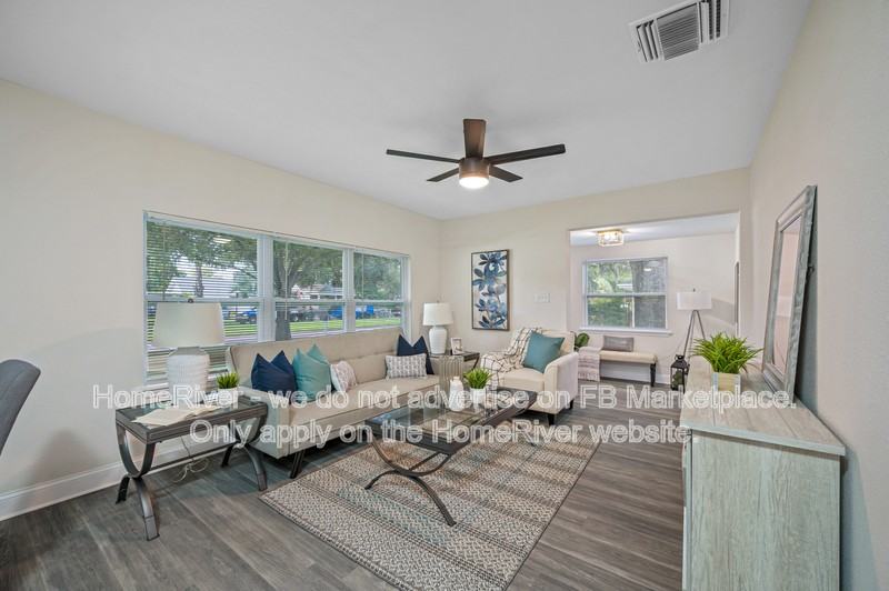 306 Park Blvd - Photo 3 of 50