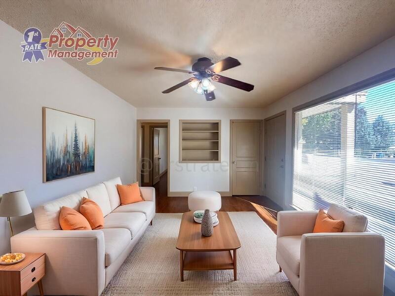 1721 S Pacific St - Photo 3 of 23