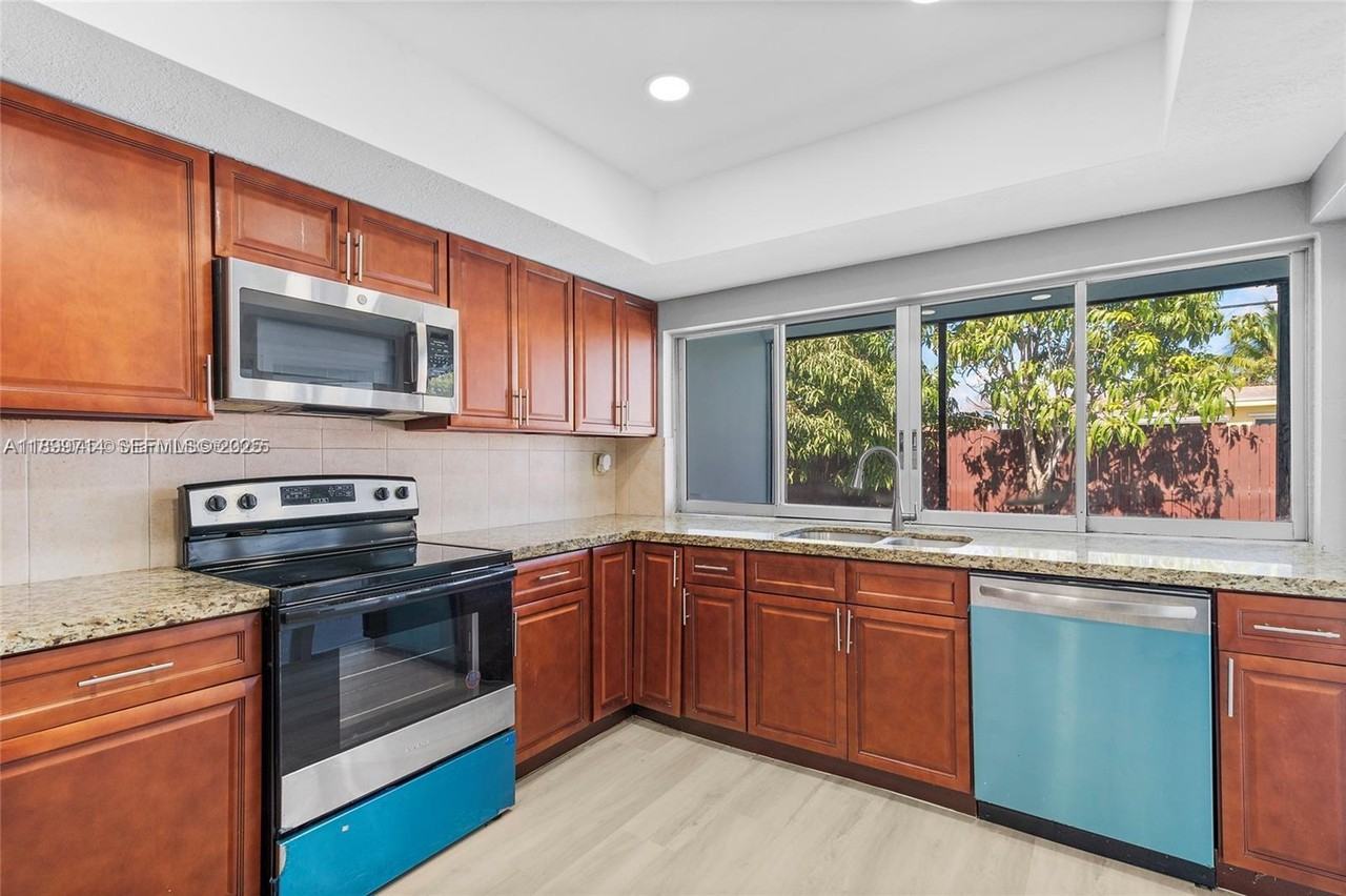 7773 Coral Boulevard #0 - Photo 4 of 25