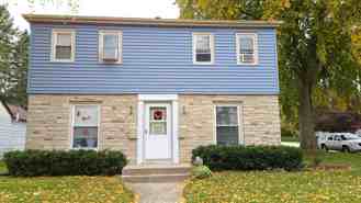 1105 1103/1 5th Ave - Photo 1 of 1