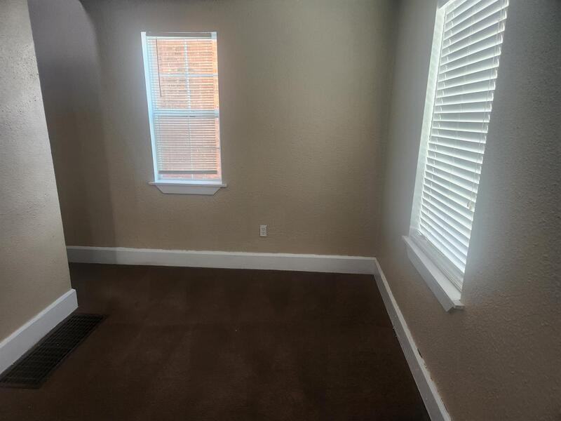 801 N Gladstone Ave - Photo 2 of 20