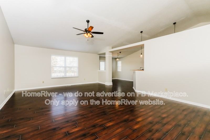 975 Geronimo Dr - Photo 3 of 19