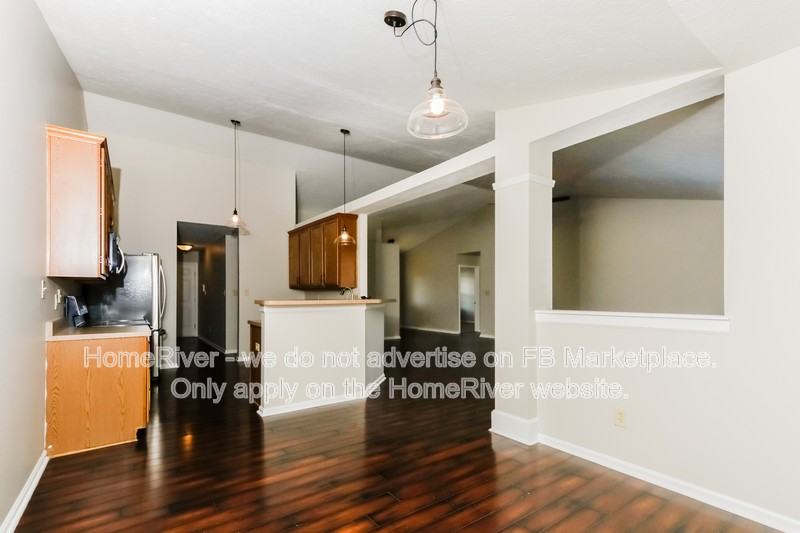 975 Geronimo Dr - Photo 5 of 19