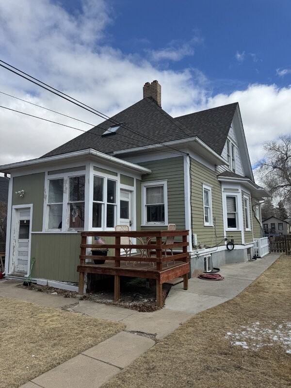 358 N 5th St #B - Photo 2 of 8